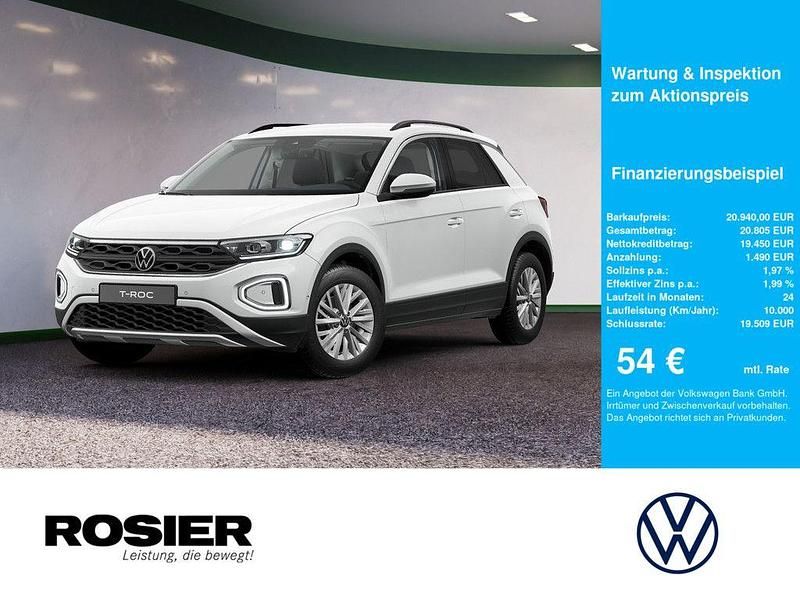 Weiss / pure white Gebraucht 2024 VW T-Roc Life SUV | 20.940 € (Superpreis) - Bild 1/4