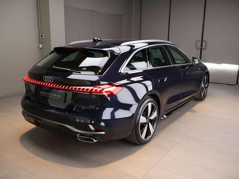 Gebraucht Audi A5 S-Line 204 PS (150 kW) 2025 Blau Kombi