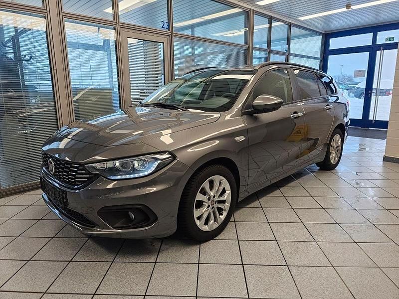 Gebraucht Fiat Tipo 95 PS (69 kW) 2019 Grau Kombi