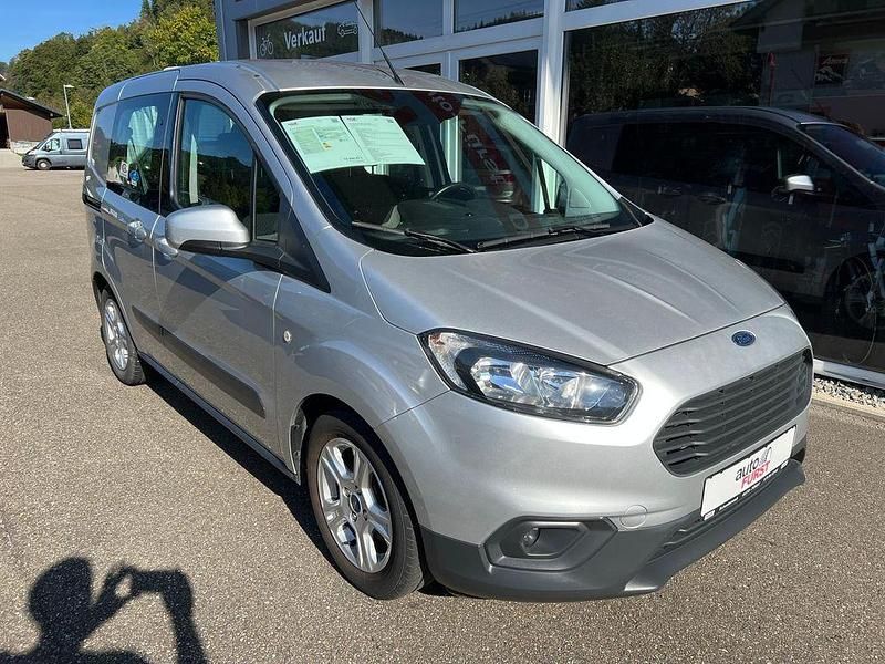 Gebraucht Ford Transit Trend 101 PS (74 kW) 2019 Silber Kombi