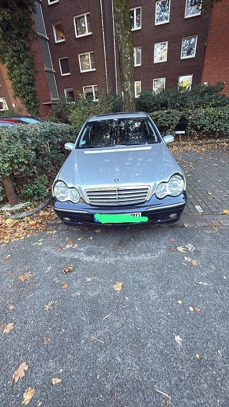 Gebraucht Mercedes C180 133 PS (97 kW) 2002 Limousine