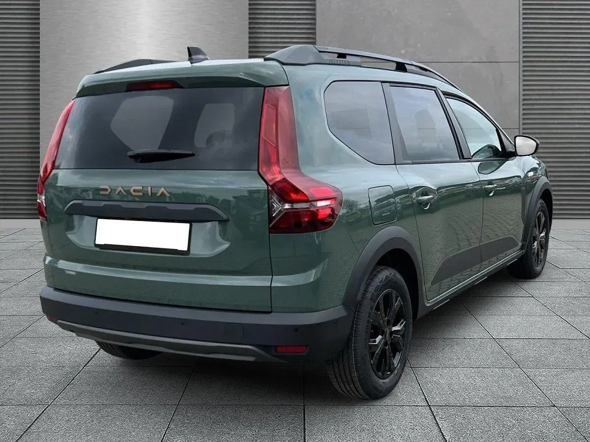 Neu Dacia Jogger Extreme 141 PS (103 kW) 2025 Safarigrüngrau Van / Kleinbus