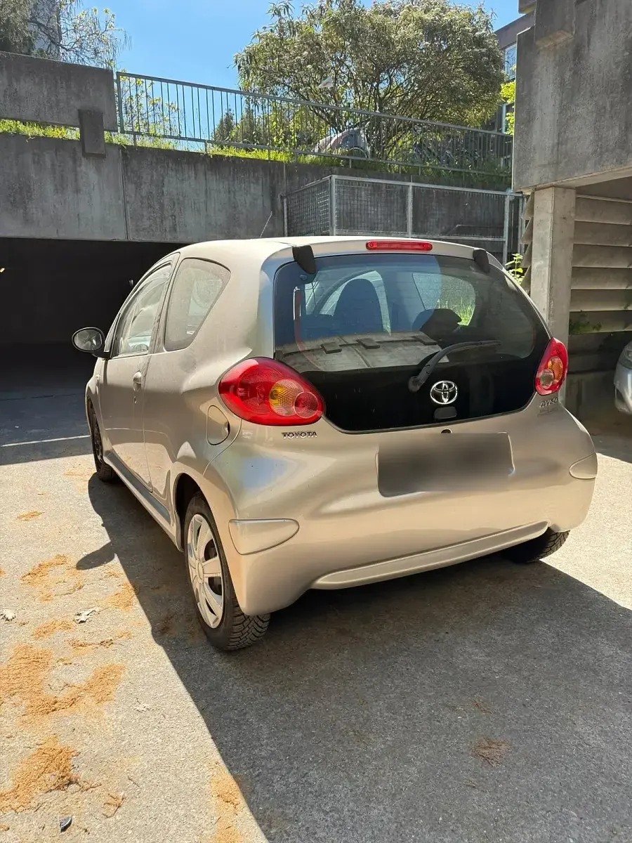 Brugt Toyota Aygo 68 HK (50 kW) 2008 Guld Hatchback
