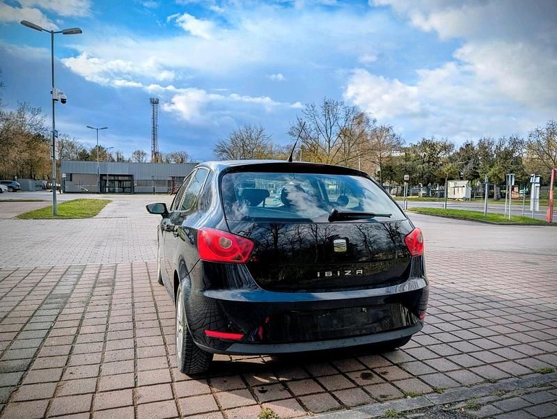 Gebraucht Seat Ibiza 105 PS (77 kW) 2012 Schwarz Kleinwagen