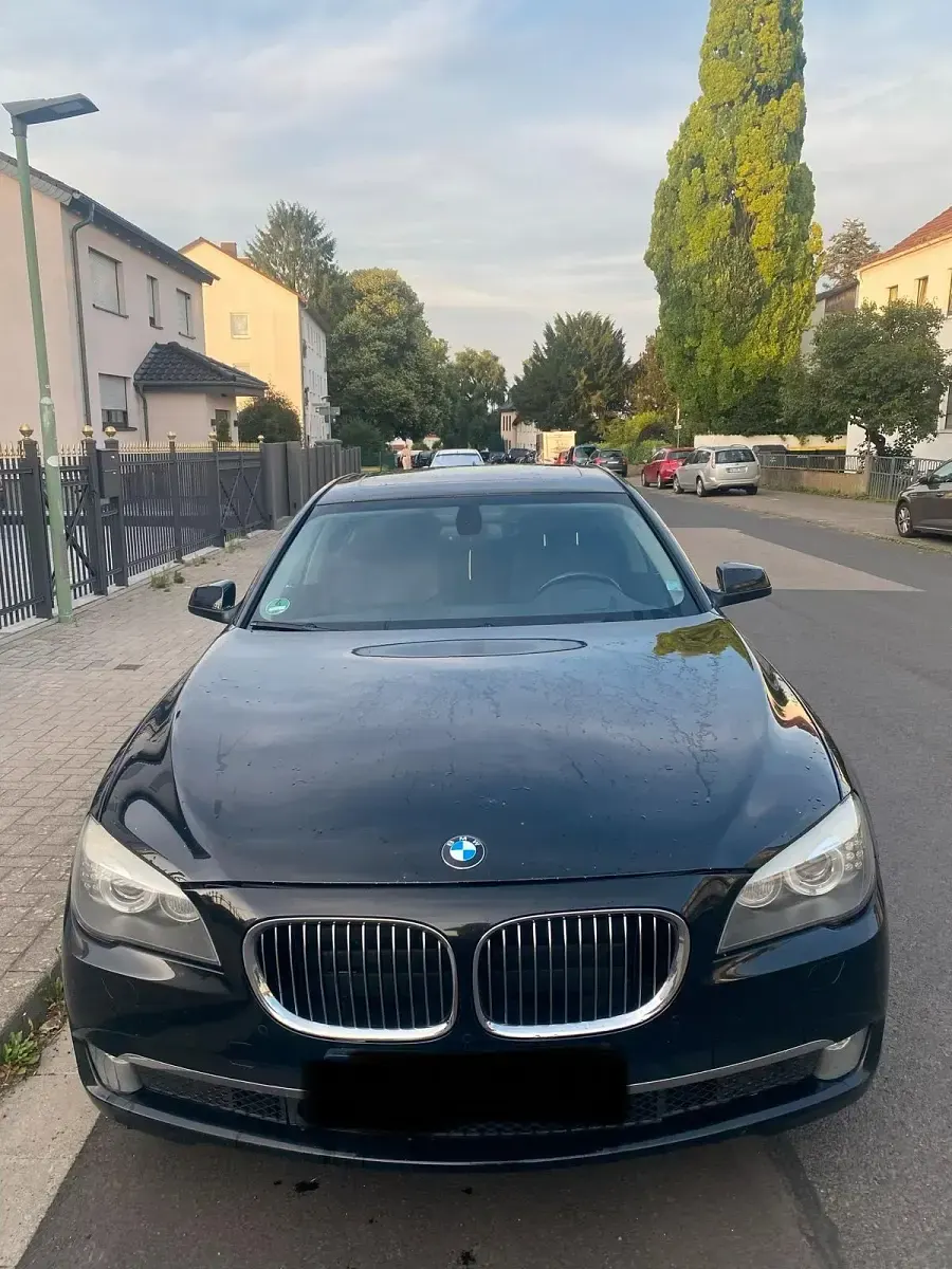 Gebraucht BMW 730 245 PS (180 kW) 2009 Schwarz Limousine