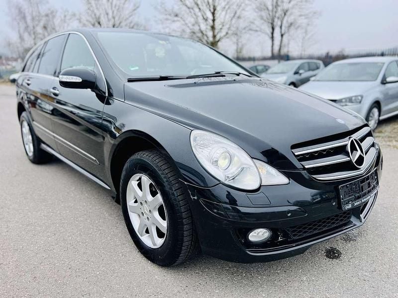 Gebraucht Mercedes R320 224 PS (164 kW) 2006 Obsidianschwarz  metalliclack Van / Kleinbus