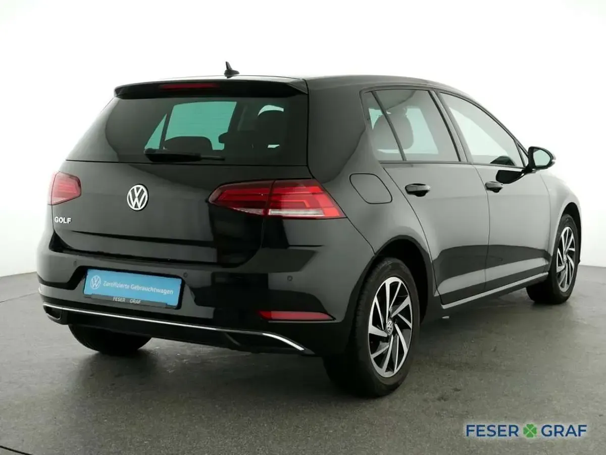 Second-hand VW Golf VII Join 150 CP (110 kW) 2018 Negru Berlinǎ