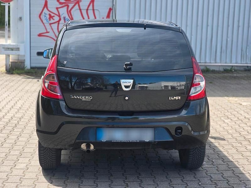 Usata Dacia Sandero 75 CV (55 kW) 2009 Nero Utilitaria