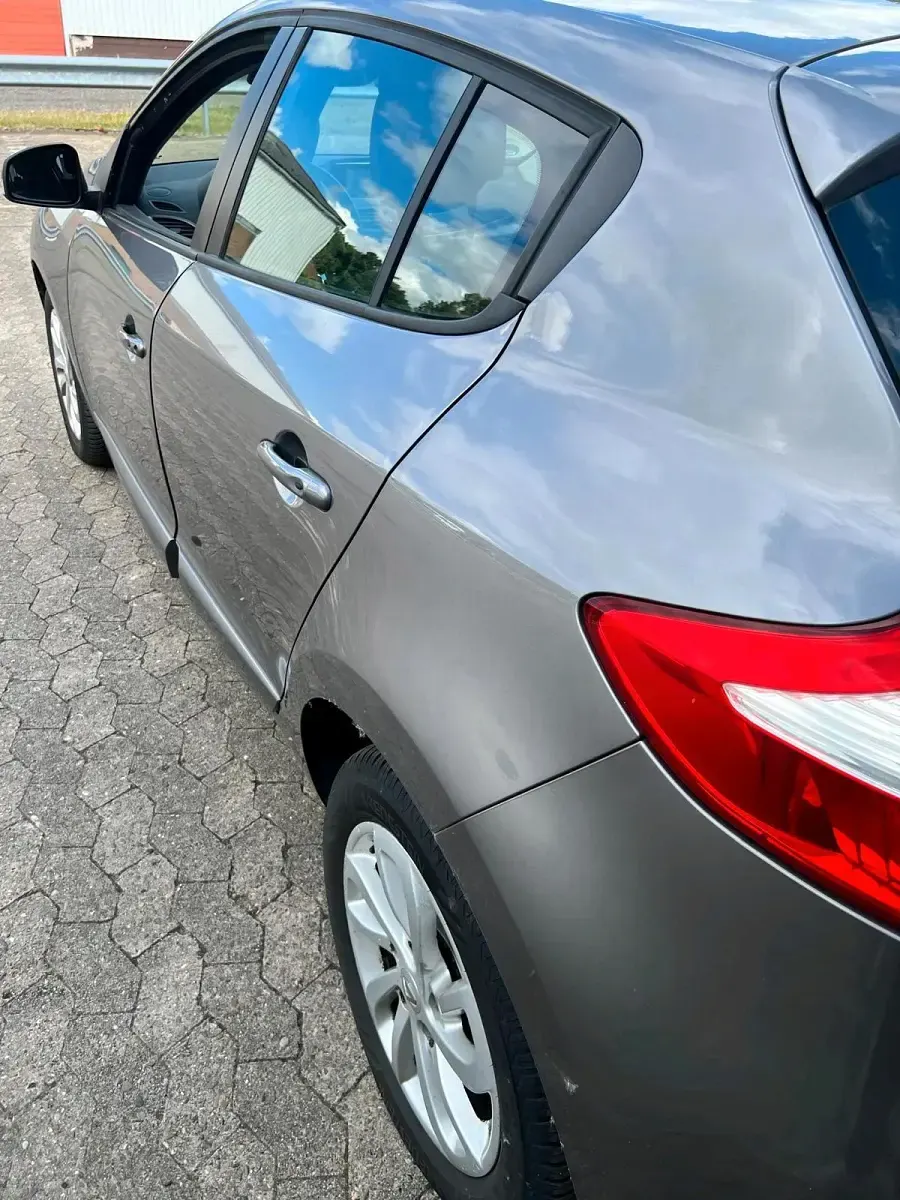 Gebraucht Renault Mégane Initiale Paris 116 PS (85 kW) 2014 Grau Limousine