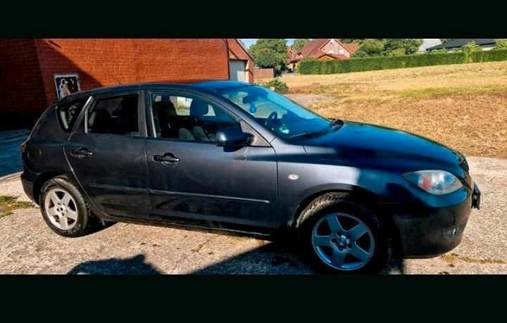 Grau Gebraucht 2006 Mazda 3 Kleinwagen | 1.800 € (Fairer Preis) - Bild 1/4