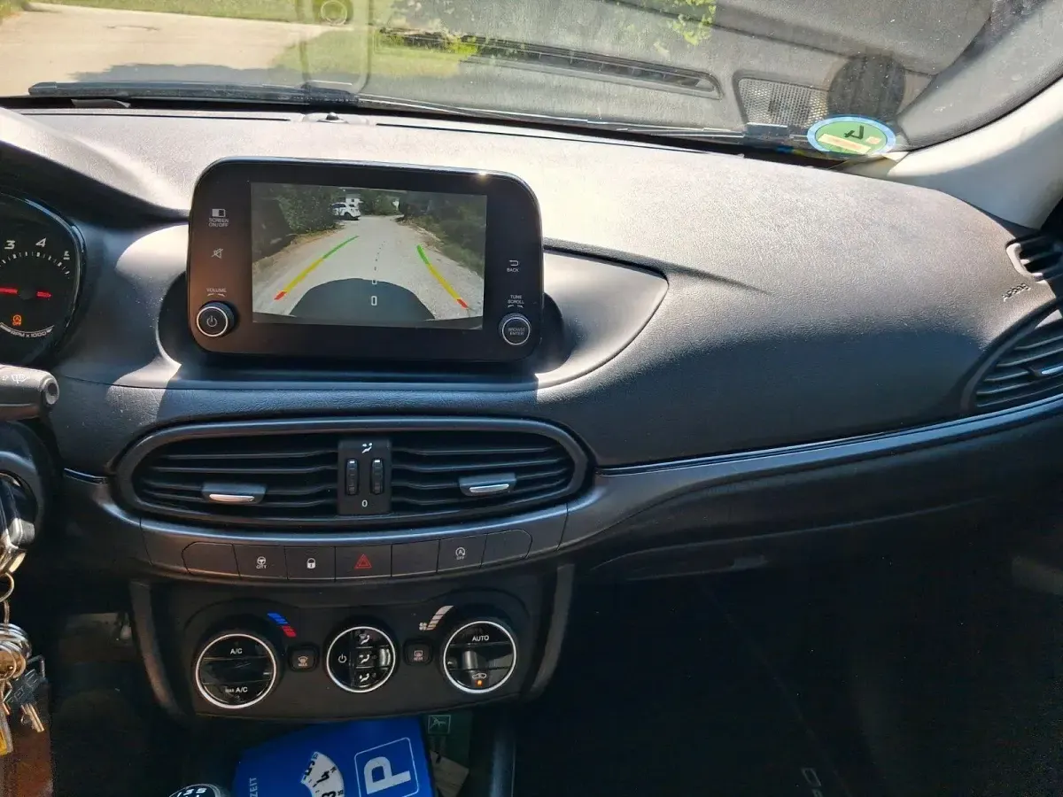 Gebraucht Fiat Tipo 120 PS (88 kW) 2018 Schwarz Kombi