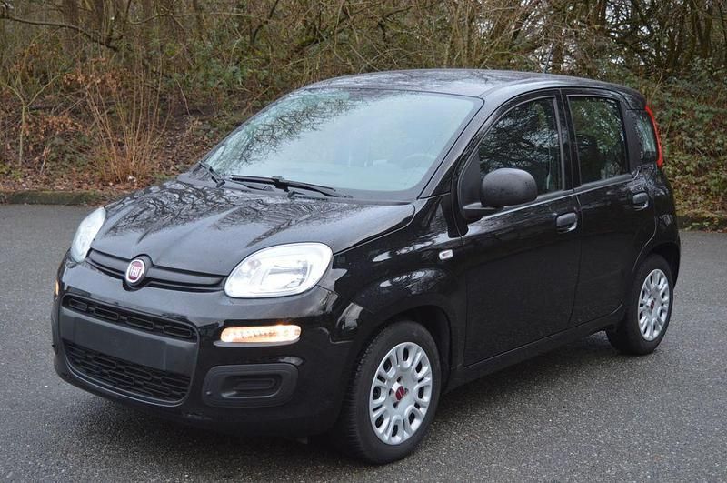 Schwarz Gebraucht 2021 Fiat Panda Urban Limousine | 9.299 € (Guter Preis) - Bild 1/4