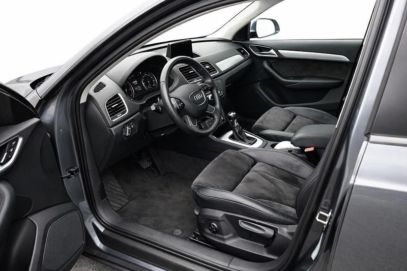 Gebraucht Audi Q3 150 PS (110 kW) 2015 Grau SUV