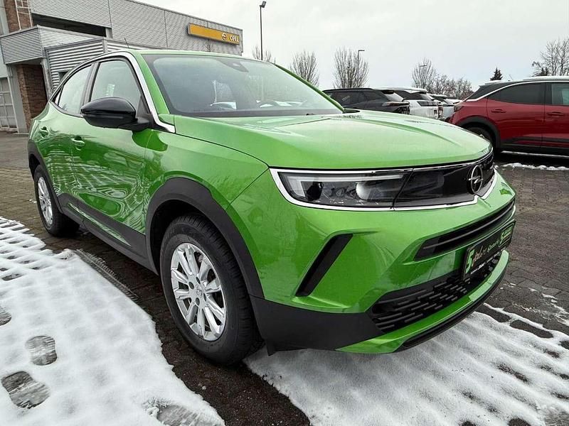 Gebraucht Opel Mokka-e Edition 100 kW (136 PS) 2022 Matcha green/ikone gruen SUV