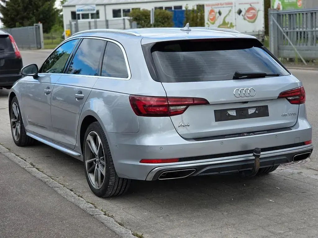 Brugt Audi A4 Design 245 HK (180 kW) 2019 Sølv Stationcar