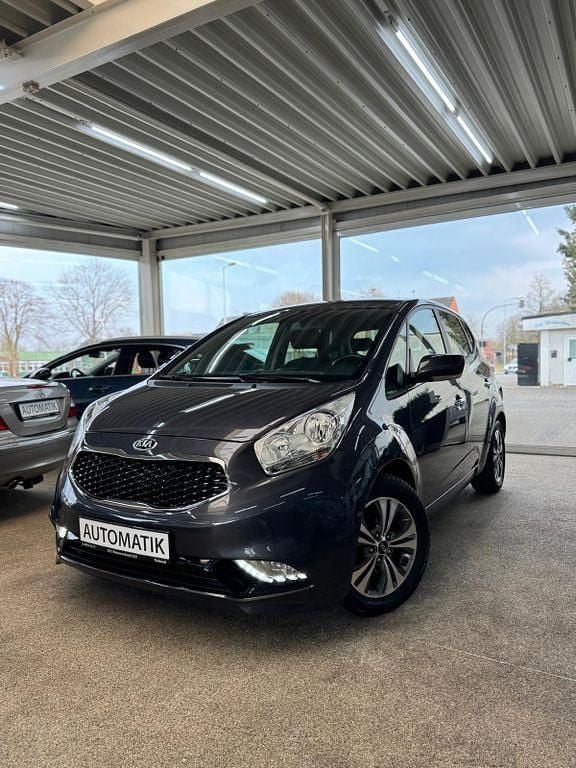 Grau Gebraucht 2018 Kia Venga Spirit Kleinwagen | 13.490 € (Guter Preis) - Bild 1/4
