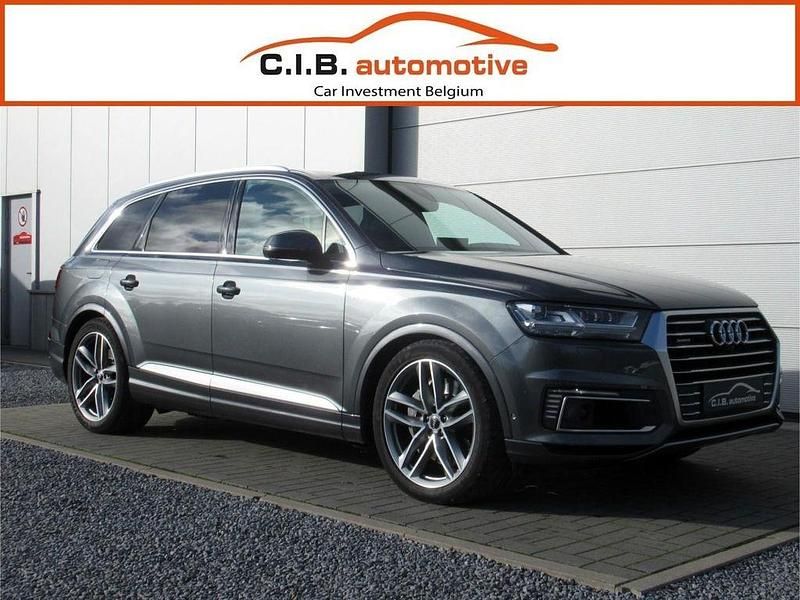 Grau Gebraucht 2018 Audi Q7 S-Line SUV | 37.498 € (Superpreis) - Bild 1/4