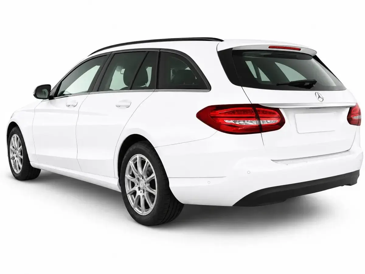 Gebraucht Mercedes C180 156 PS (114 kW) 2018 Weiß Limousine