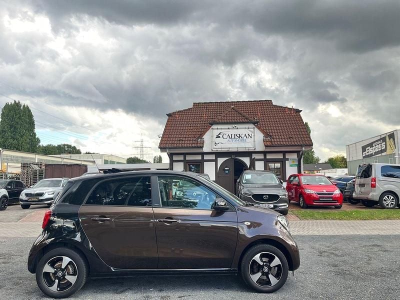Braun Gebraucht 2018 Smart ForFour Kleinwagen | 7.750 € (Guter Preis) - Bild 1/4