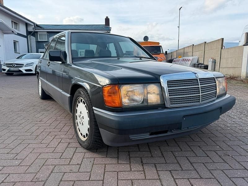 Gebraucht Mercedes 190 122 PS (89 kW) 1992 Grau Limousine