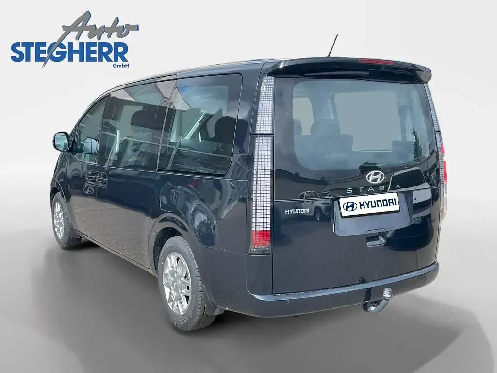 Gebraucht Hyundai Staria Trend 177 PS (130 kW) 2024 Schwarz Van / Kleinbus