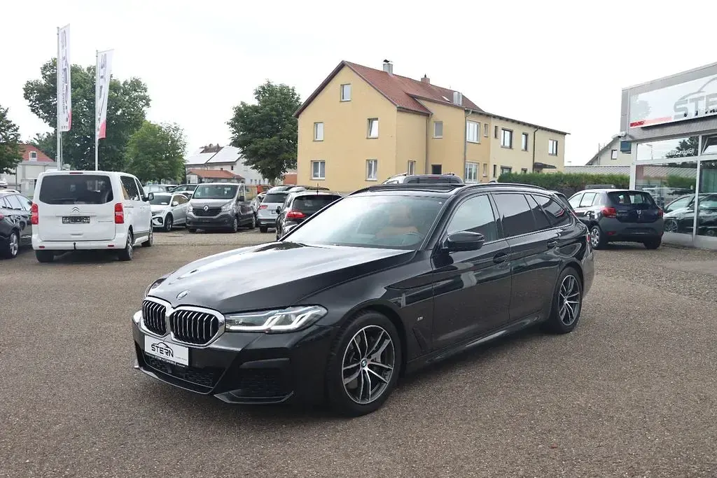Gebraucht BMW 530 M Sport 286 PS (210 kW) 2022 Schwarz Limousine