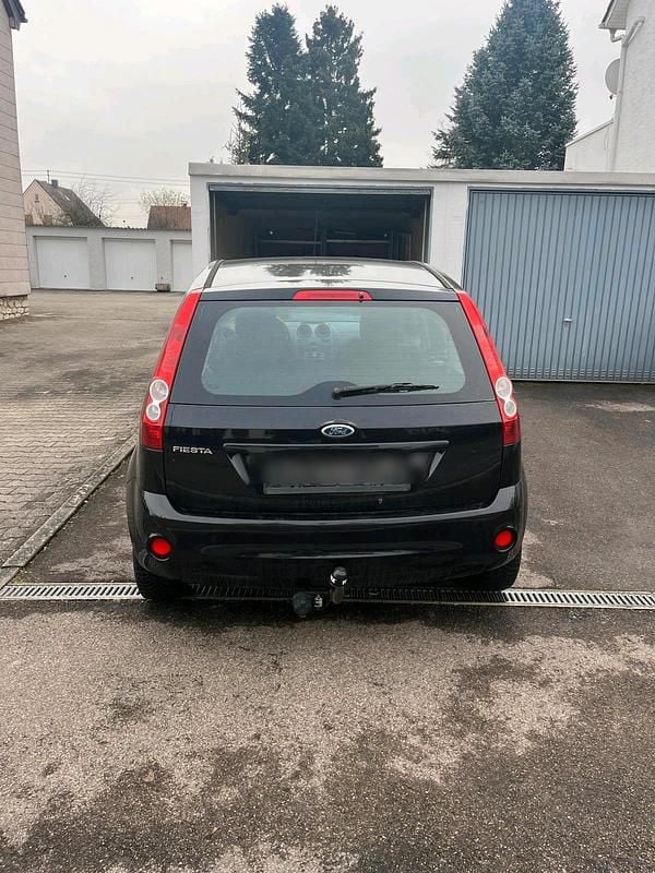 Gebraucht Ford Fiesta 80 PS (58 kW) 2008 Schwarz Kleinwagen