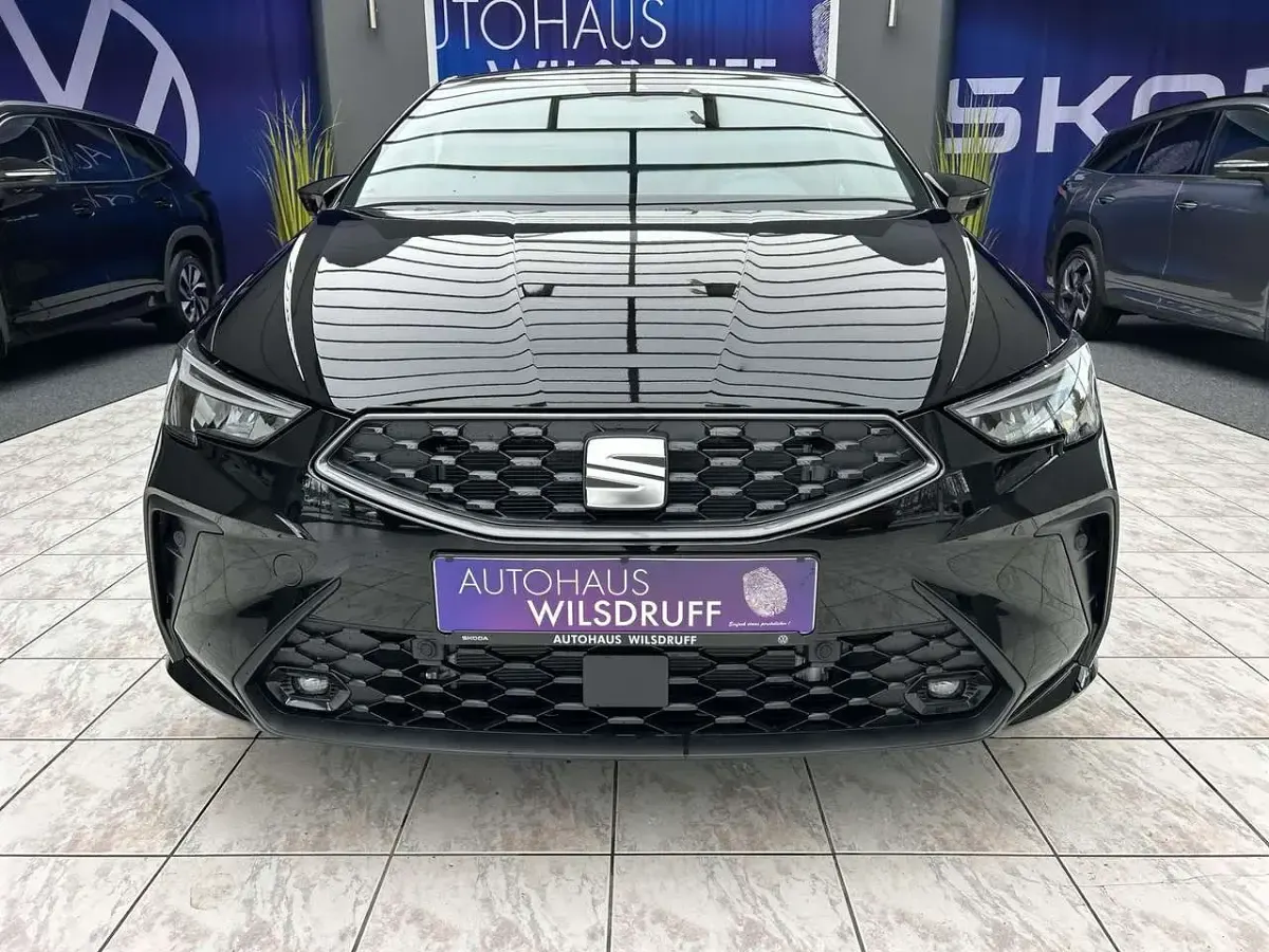 Neu Seat Ibiza FR 116 PS (85 kW) 2026 Schwarz Kleinwagen