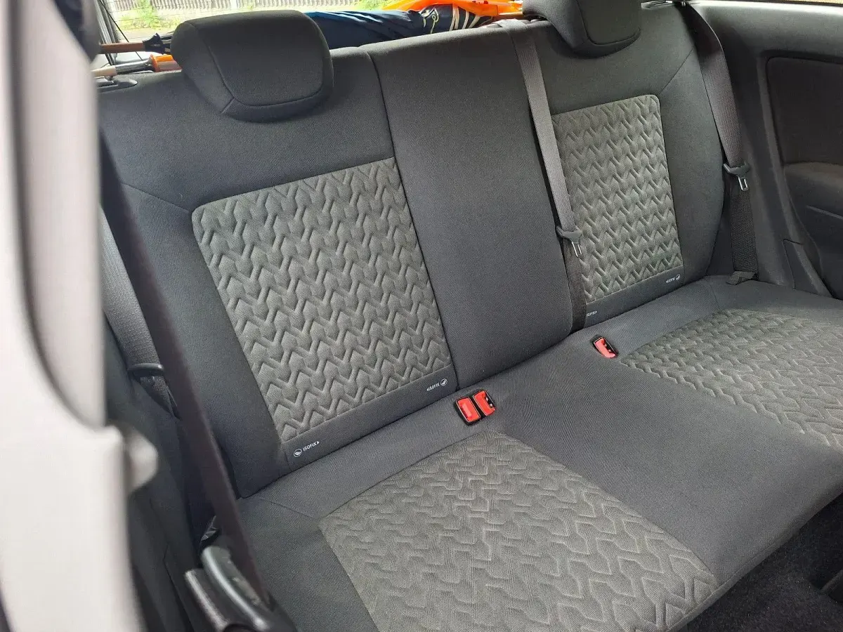 Gebraucht Opel Corsa Active 87 PS (63 kW) 2013 Silber Kleinwagen