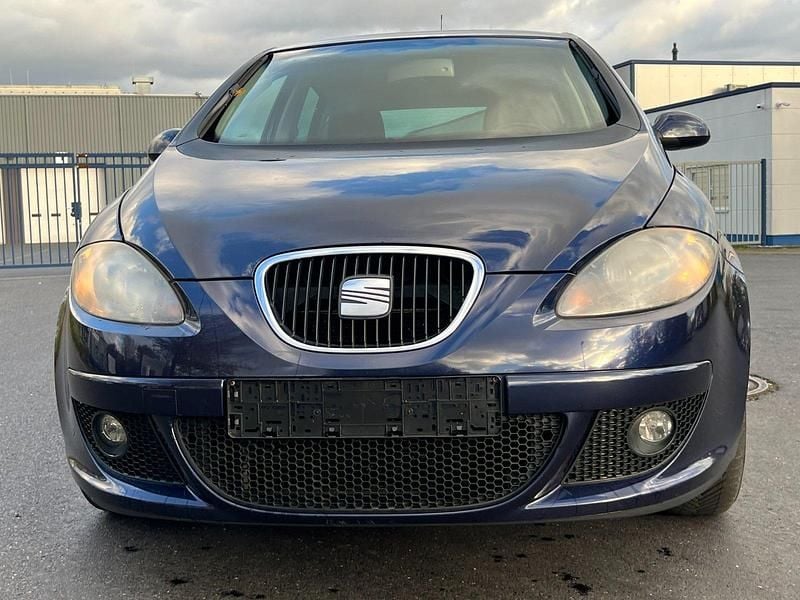 Gebraucht Seat Altea 102 PS (75 kW) 2008 Blau Limousine