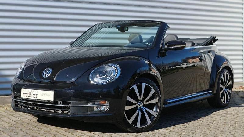 Gebraucht VW Beetle Cabriolet Design 150 PS (110 kW) 2017 Schwarz Cabrio