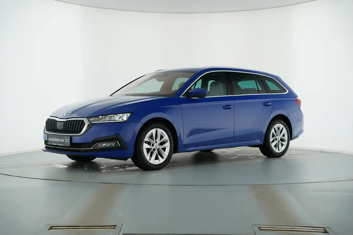 Gebraucht Skoda Octavia Style 150 PS (110 kW) 2023 Energyblau Kombi