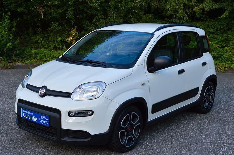 Weiß Gebraucht 2021 Fiat Panda City Life Kleinwagen | 10.499 € (Guter Preis) - Bild 1/4