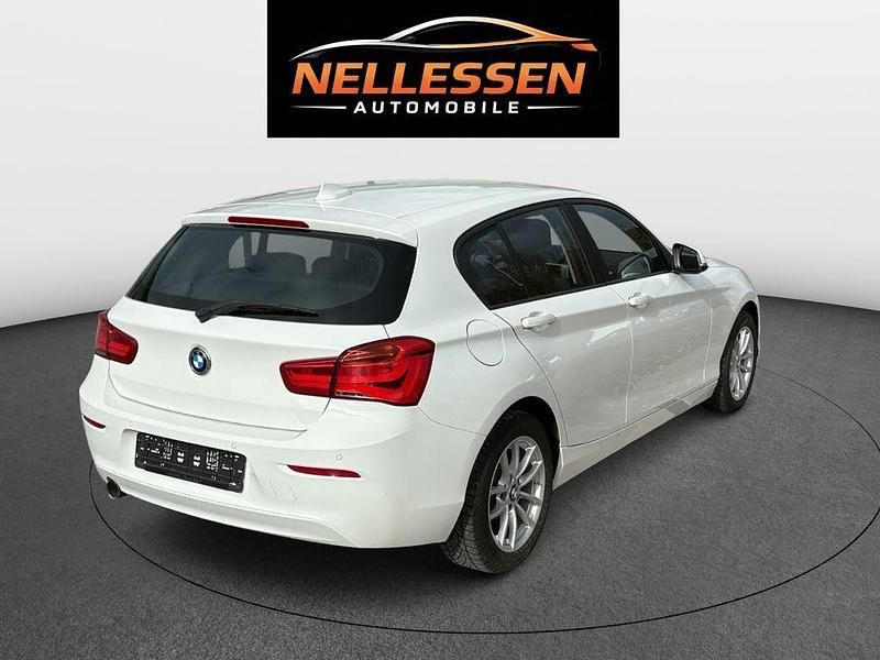 Gebraucht BMW 118 Advantage 136 PS (100 kW) 2018 Weiß Kleinwagen