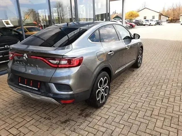 Gebraucht Renault Arkana Techno 140 PS (102 kW) 2024 Grau (metallic) SUV