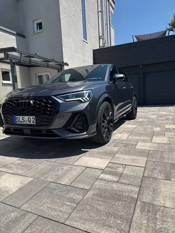 Gebraucht Audi Q3 Sportback S-Line 150 PS (110 kW) 2022 Grau SUV