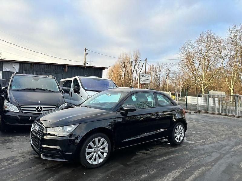 Schwarz Gebraucht 2011 Audi A1 Attraction Kleinwagen | 5.999 € (Guter Preis) - Bild 1/4