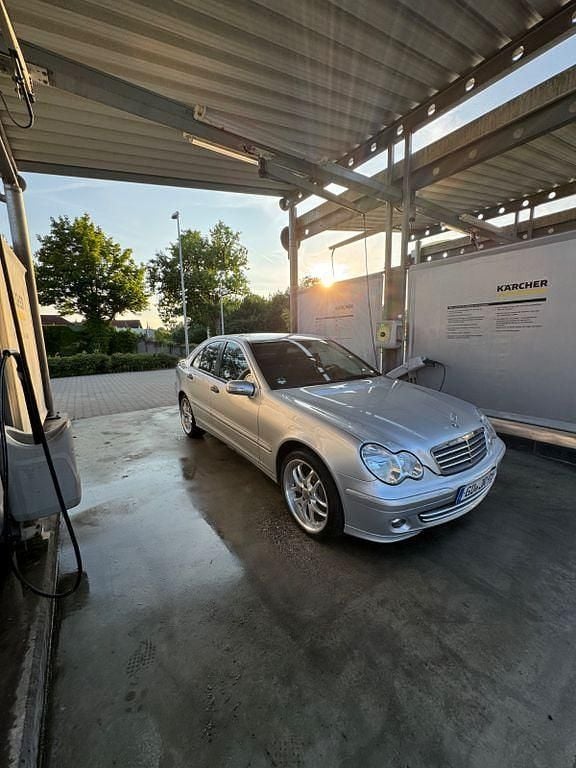 Gebraucht Mercedes 200 122 PS (89 kW) 2007 Silber Limousine