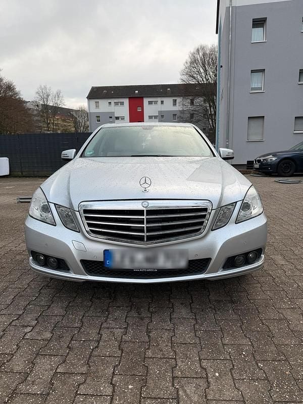 Gebraucht Mercedes E350 292 PS (214 kW) 2009 Silber Limousine