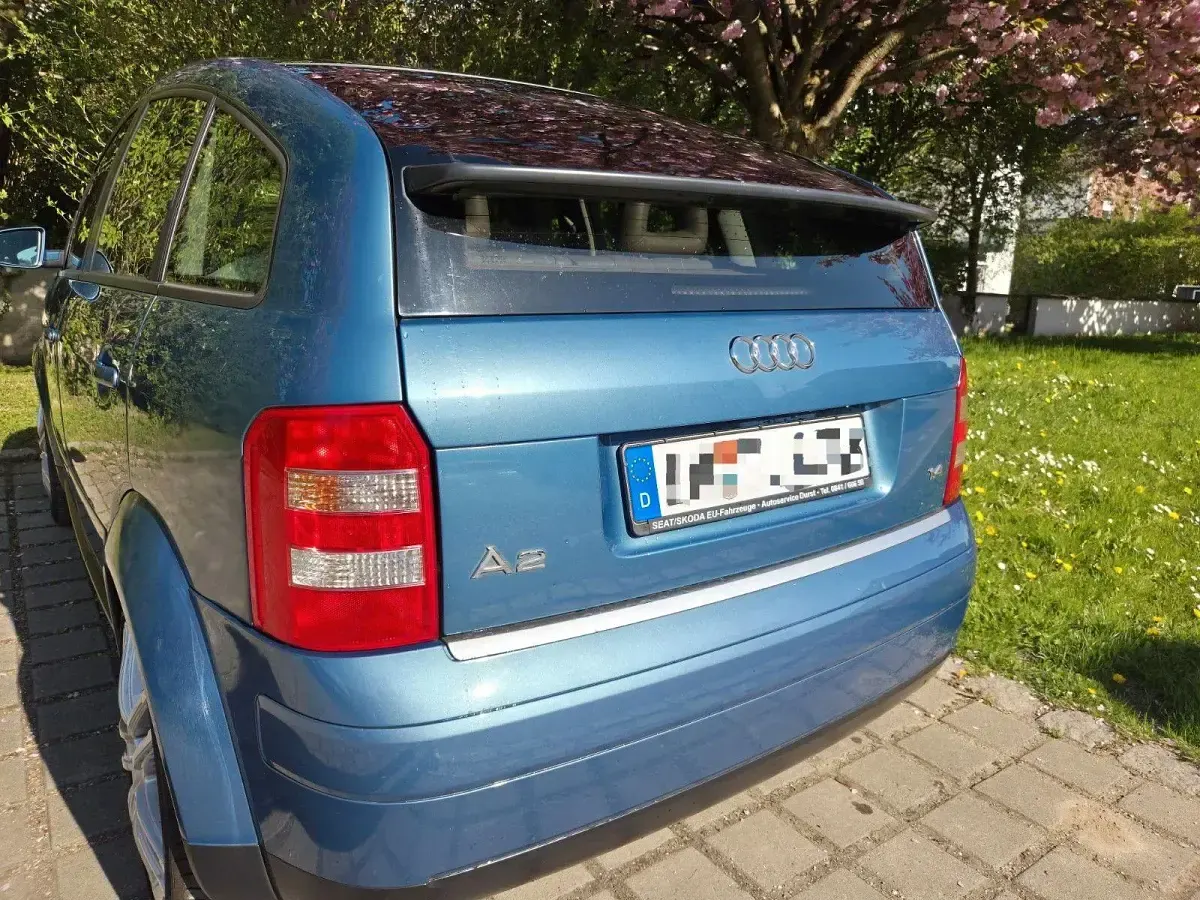 Gebraucht Audi A2 Design 75 PS (55 kW) 2002 Blau Kleinwagen
