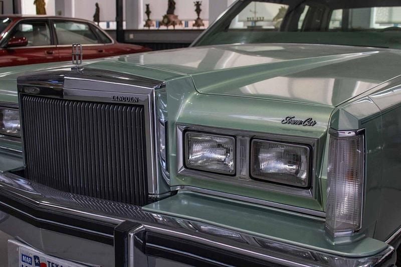 Gebraucht Lincoln Continental 132 PS (97 kW) 1981 Limousine