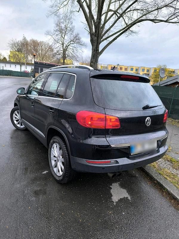 Gebraucht VW Tiguan 140 PS (102 kW) 2012 Schwarz SUV