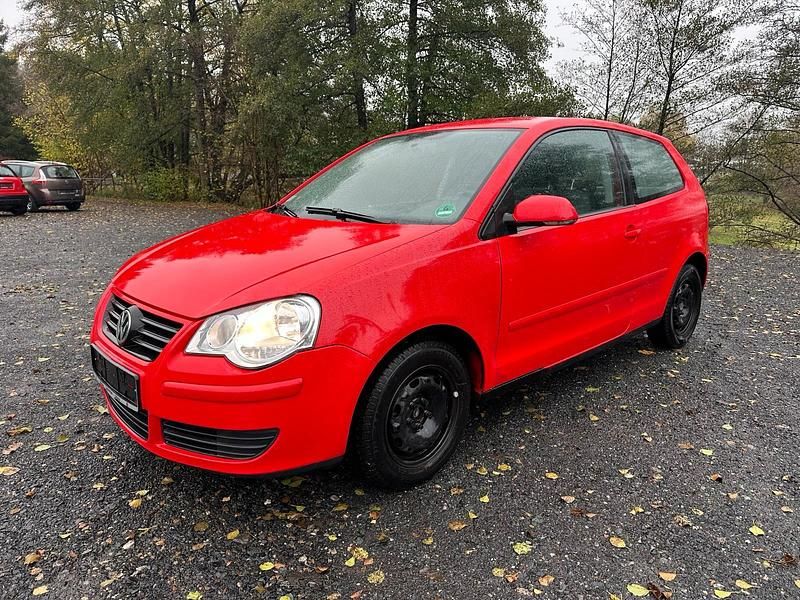 Gebraucht VW Polo 75 PS (55 kW) 2005 Rot Kleinwagen