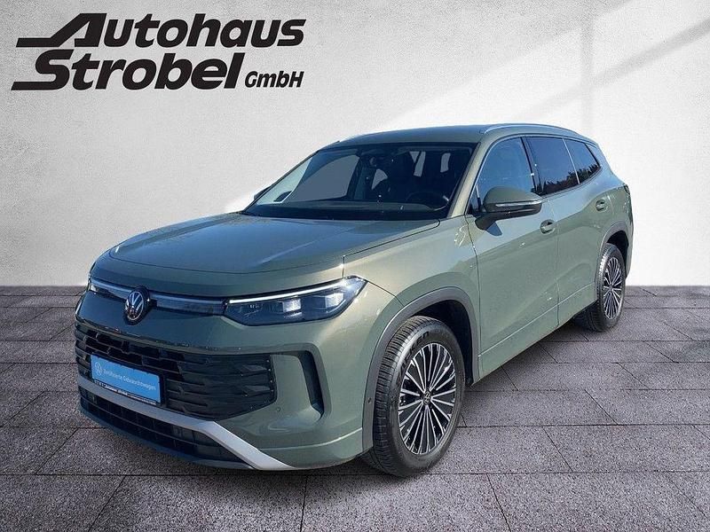 Gebraucht VW Tayron Life 150 PS (110 kW) 2025 Cipressinogrün metallic SUV