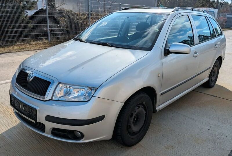 Silber Gebraucht 2006 Skoda Fabia Ambiente Kombi | 750 € (Superpreis) - Bild 1/4