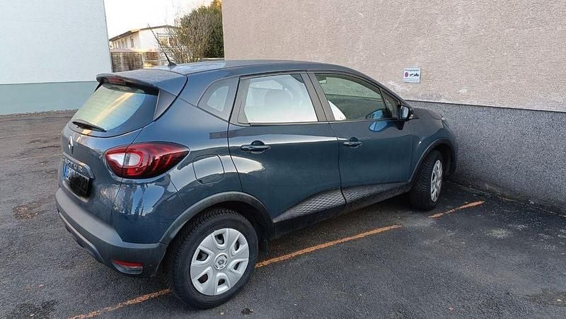 Gebraucht Renault Captur Life 90 PS (66 kW) 2018 Blau SUV