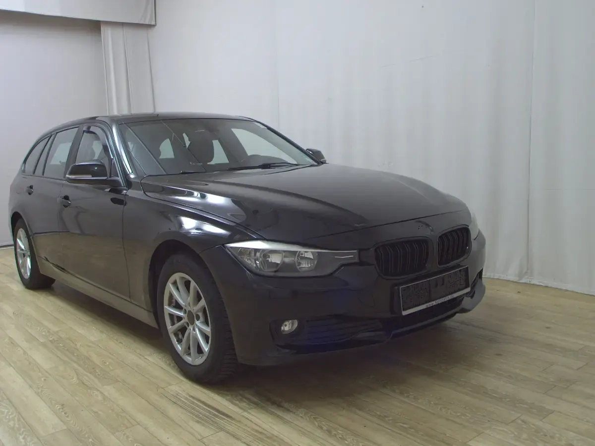 Second-hand BMW 318 143 CP (105 kW) 2014 Negru Break