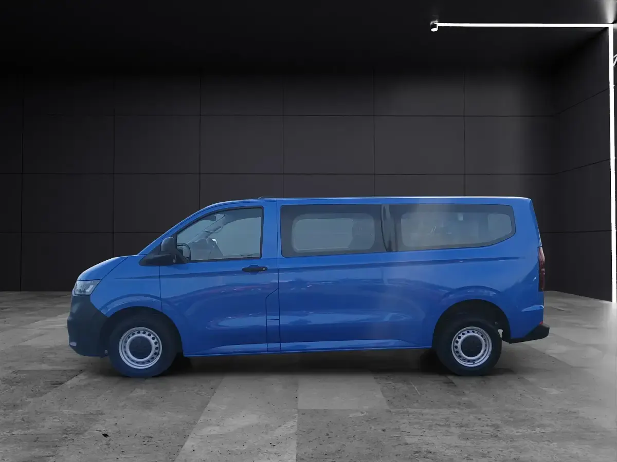 Neu VW T7 150 PS (110 kW) 2026 Mid blue metallic Van