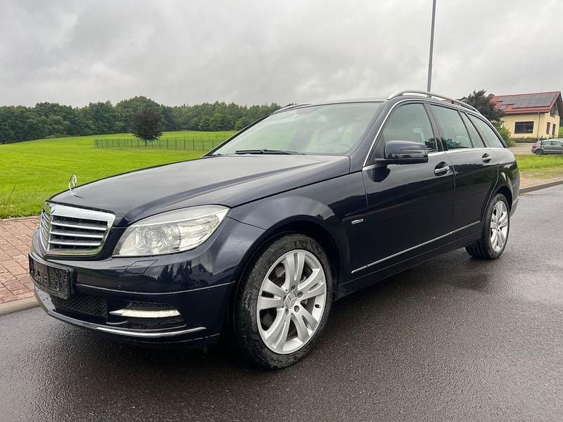 Blau Gebraucht 2010 Mercedes C250 Kombi | 7.650 € (Fairer Preis) - Bild 1/4