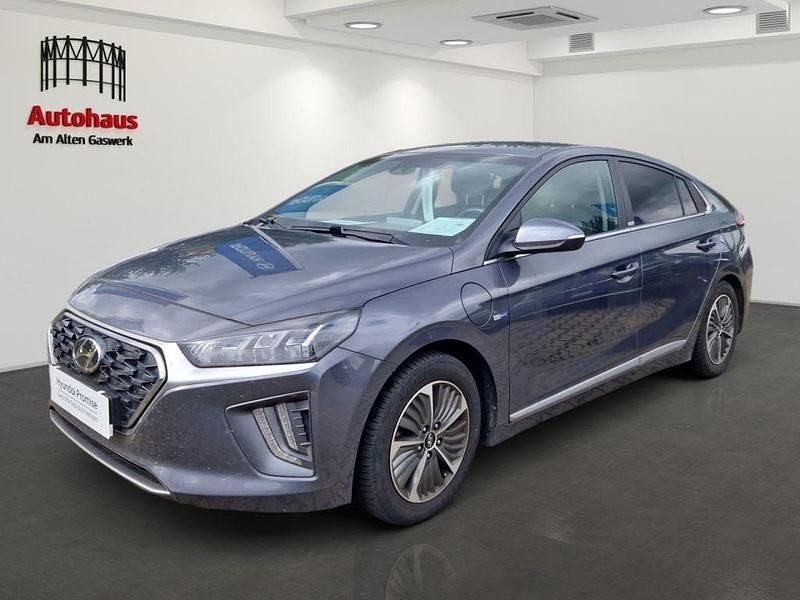 Grau Gebraucht 2020 Hyundai Ioniq Style Limousine | 14.985 € (Guter Preis) - Bild 1/4